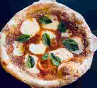 Traditional Margherita Pizza