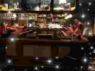 bar cheers