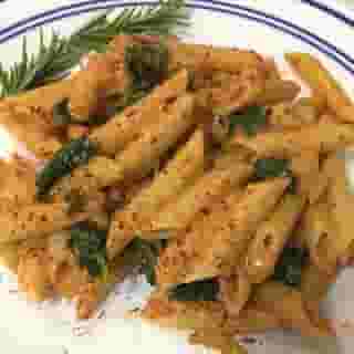 Spicy & Creamy Kale Pasta