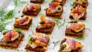 Smoked Salmon Crisp