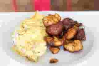 Pimento Omelet