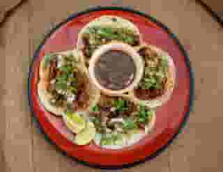 Tacos De Birria Con Consomé