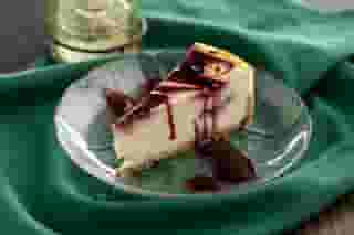 Raspberry White Chocolate Cheesecake