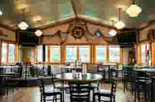 Bar Dining