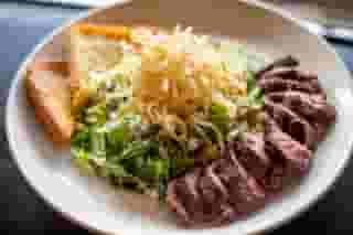 Gorgonzola Steak Salad*