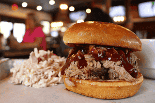 PULLED PORK SANDWICH