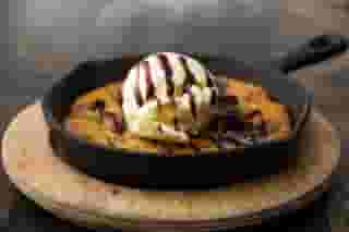 Cookie Skillet Sundae