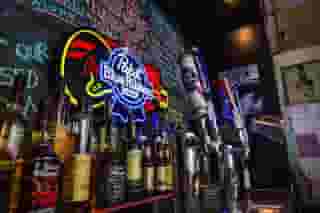 bar