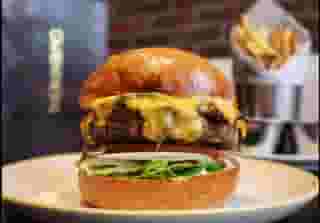 Classic Cheeseburger