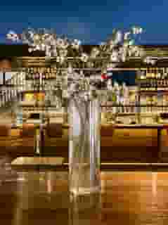 Bar w Flower