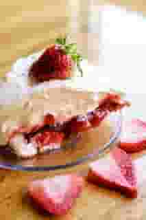 strawberry cream pie