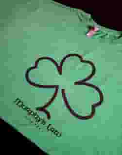 Men's Green Shamrock Basic T-Shirt