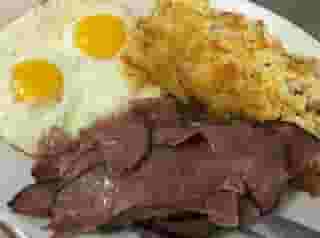 Corned beef or pastrami & eggs