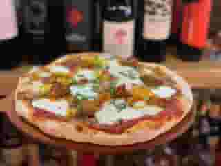 meatball & ricotta pizza
