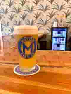 American Queen 5% (Witbier)