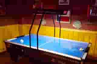 air hockey