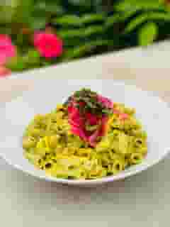 VEGAN BASIL MAC AND CHEESE