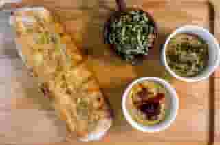 Mezza Plate (Hummus, Babaganooj, Hippi Tabouli, Mixed Olives)