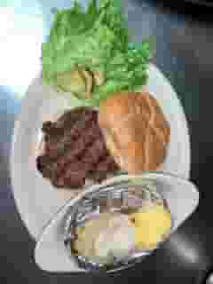 Classic Hamburger*