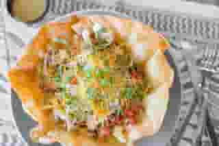 Tostada Grande