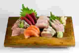 Sashimi Deluxe 18 Pieces
