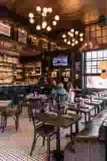 Hank's - Restaurant in Los Angeles, CA