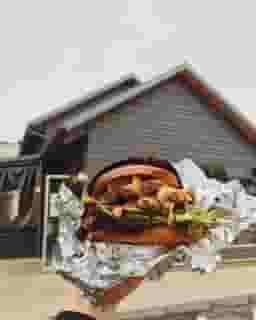 Full Commission Burger