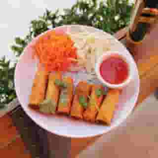 Crispy Egg Rolls (6pcs)