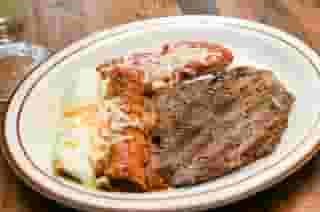 Steak con Enchiladas