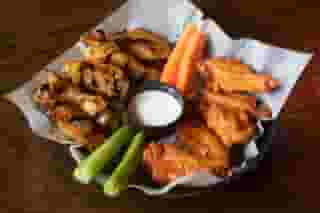 Jumbo Pub Wings