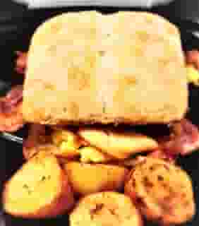 Bacon, Egg, and Gouda Breakfast Sandwich