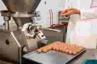 making meatballs