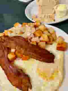 Sr 2 Bacon, 2 Eggs