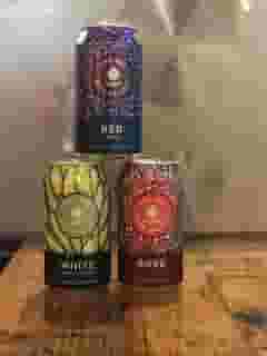 Odell's Canned Wine