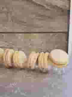 Champagne Macarons 6 Count