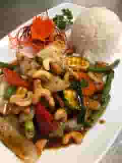 L Cashew Nuts
