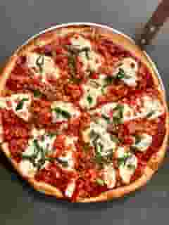 Fresh Tomato & Mozzarella Pizza