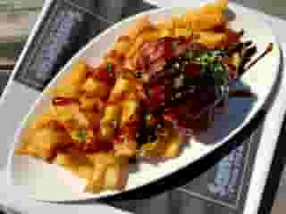 Hog Wing & BBQ Fries