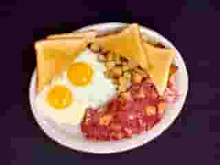Suzie's House Made Hash & Eggs