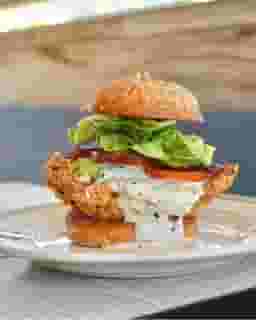 CRISPY CHICKEN SANDWICH