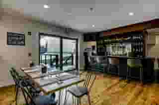 main bar