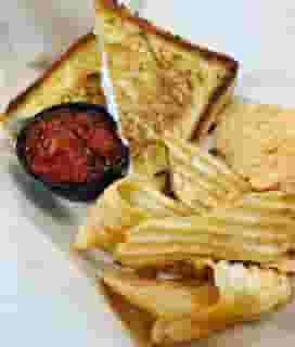 sandwich and chips