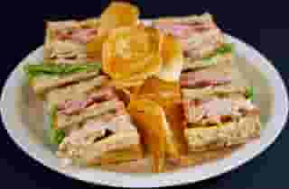 sandwich and chips