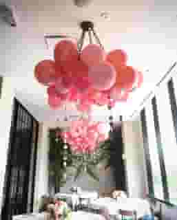 balloons at event