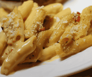 BAKED MAC & CHEESE