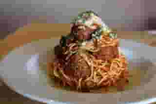 SPAGHETTI & MEATBALLS