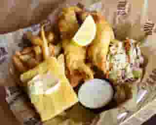 PUB FISH & CHIPS
