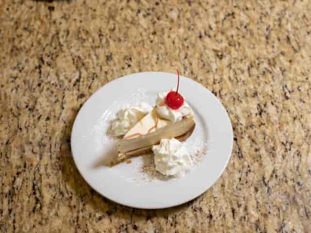 dulce de leche cheesecake