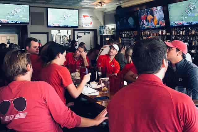 Bar West Plaza The Bars Sports Bar