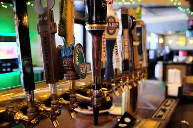 View of the bar at Keegans in Vinnings